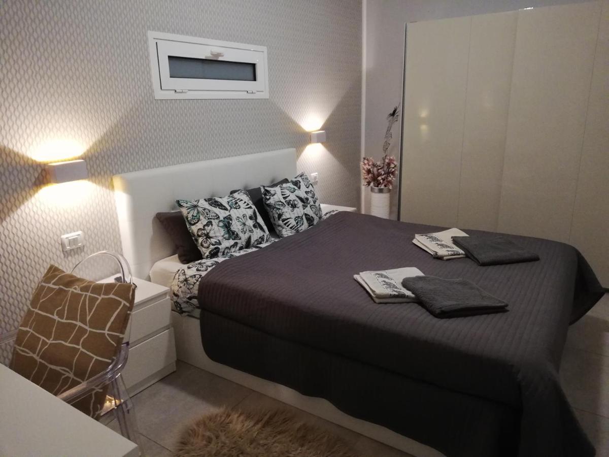דירות אדחה Luxury Townhouse מראה חיצוני תמונה