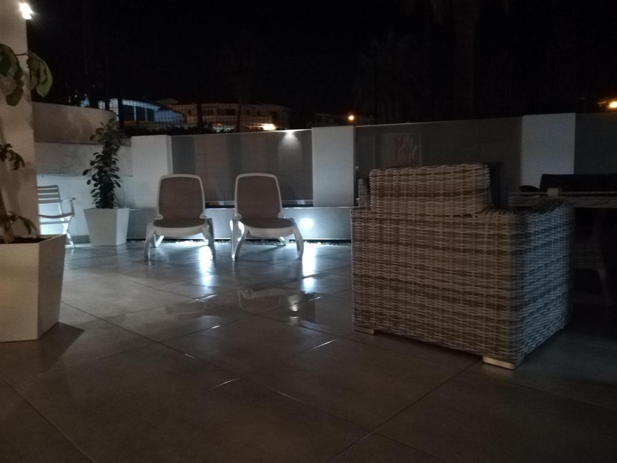 דירות אדחה Luxury Townhouse מראה חיצוני תמונה