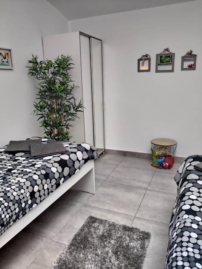 דירות אדחה Luxury Townhouse מראה חיצוני תמונה
